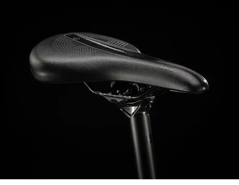 Trek FX 3 Disc Hybrid Bike in Viper Red to Cobra Blood-5